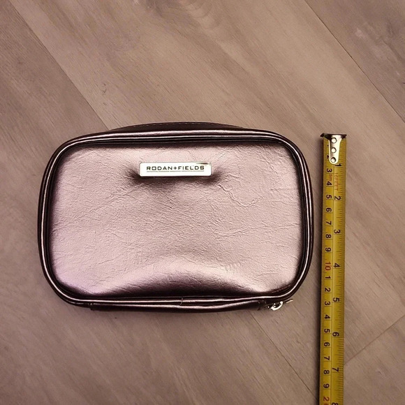 Rodan +‎ Fields Metallic Purple Zippered Makeup Case with Mirror - Picture 5 of 6